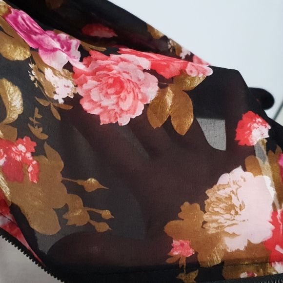 Zara Basic black floral semi transparentTop Size S - Picture 10 of 12